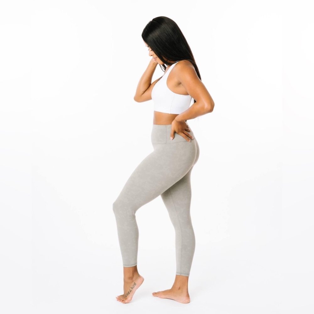 ZYIA concrete luxe leggings - size 4